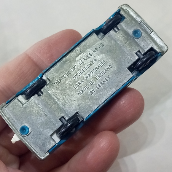 Vintage 1965 Lesney Matchbox Studebaker Lark Wagonaire Series #42 - Picture 9 of 9